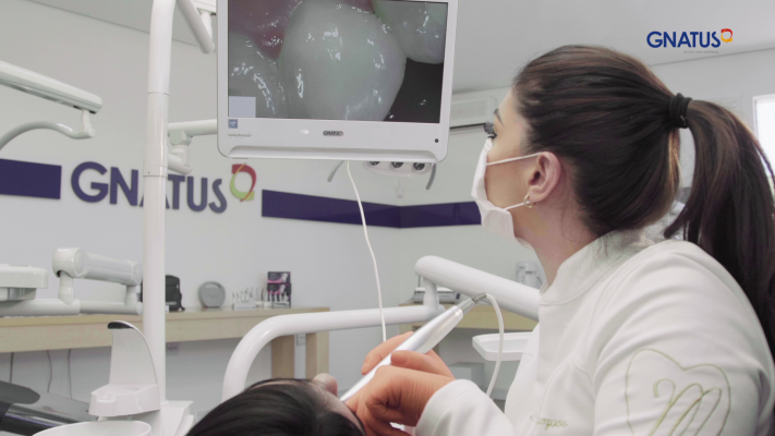 As vantagens do Kit multimídia Gnatus As vantagens do Kit multimídia Gnatus Para aqueles que procuram modernizar seu consultório e agregar com as facilidades que a tecnologia tem a oferecer a Gnatus apresenta produtos que digitalizaram sua clínica e hoje iremos falar um pouco mais sobre o nosso Kit multimídia.