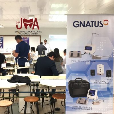 Jornada Acadêmica de Odontologia UNIFEB A Gnatus participou do (JOA) Jornada Odontológica Acadêmica da UNIFEB, evento científico voltado para acadêmicos e, também, profissionais formados com a finalidade de agregar conhecimento de diferentes assuntos e linha de pesquisa de modo a aperfeiçoar e atualizar o conhecimento dos participantes.