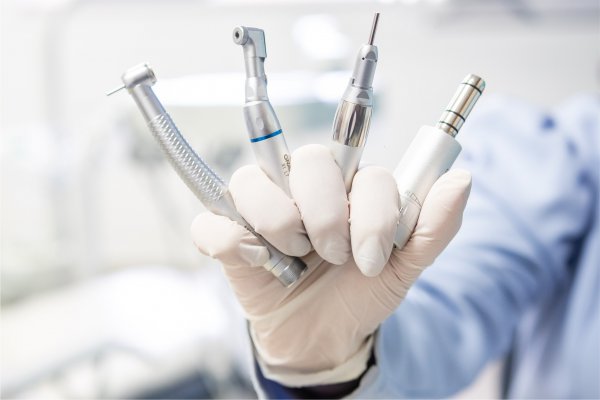 estudante de odonto precisa