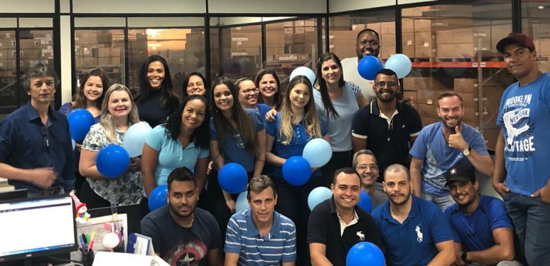 Novembro Azul A moda agora é vestir azul, os colaboradores da Gnatus entraram na onda deste movimento e todos vestiram uma peça de roupa azul, para fortalecer a atenção por essa causa.