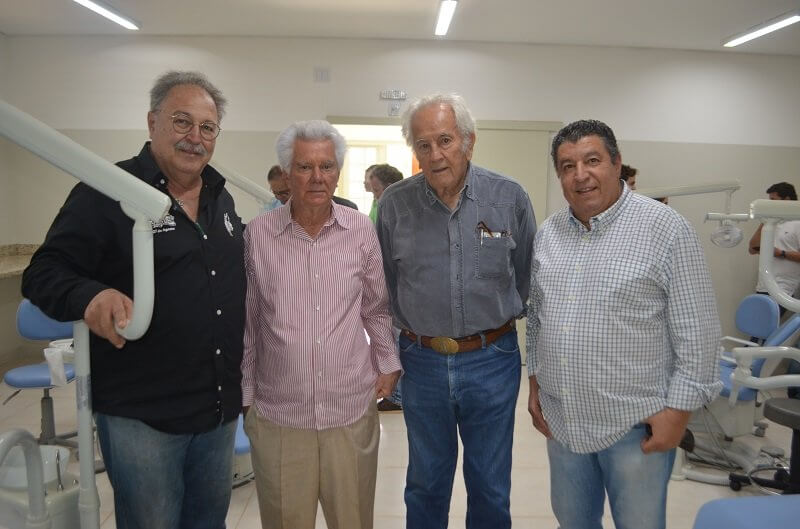 Parceria com Centro Odontológico no Parque do Peão em Barretos Parceria com Centro Odontológico no Parque do Peão em Barretos No dia 15 de julho foi inaugurado o Centro Odontológico localizado dentro do Parque do Peão, em Barretos, o qual temos orgulho em fazer parte contribuindo com todos os equipamentos odontológicos.