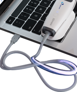 Scanner Intraoral Timex Helios 500 Gnatus Digital Scanner Odontológico Intraoral Timex Helios 500 Molde uma realidade digital na sua prática clínica. O Scanner Intraoral Timex Helios 500 da Gnatus Digital representa um avanço significativo na prática odontológica ao otimizar o tempo dos profissionais, com sua tecnologia de captura rápida e precisa de imagens 3D.   O ponto de partida para a odontologia digital. Melhor desempenho para o profissional: escaneamentos rápidos, precisos e sem necessidade de calibração. Instalação fácil e rápida, em poucos minutos. Cabo USB-C de fácil substituição