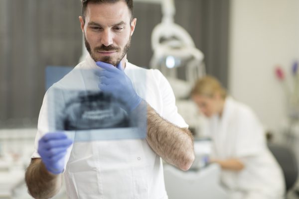 Onde o dentista deve investir para uma clínica de sucesso? Clínica de sucesso clínica de sucesso