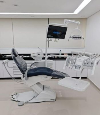 Como aplicar team building no consultório odontológico team Building Trabalhar com muitas pessoas pode caracterizar o seu crescimento e o sucesso da sua clínica, mas é preciso saber gerenciar toda a equipe para que o processo não desande e acabe sendo a sua ruína e é ai que o team Building pode ser uma excelente saida.