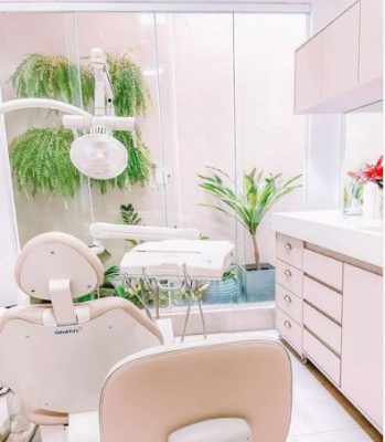 Quanto ganha um dentista com consultório próprio