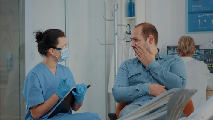 Dentista voluntário e seu impacto na sociedade Dentista voluntário A odontologia é responsável pela saúde bucal, que de várias formas tem um impacto na saúde geral do paciente e não são todas as pessoas e regiões que tem condições para um atendimento odontológico de qualidade. Por isso e muitos motivos que iremos desvendar nesse texto, é possível afirmar que ser dentista voluntário tem impacto na sociedade.